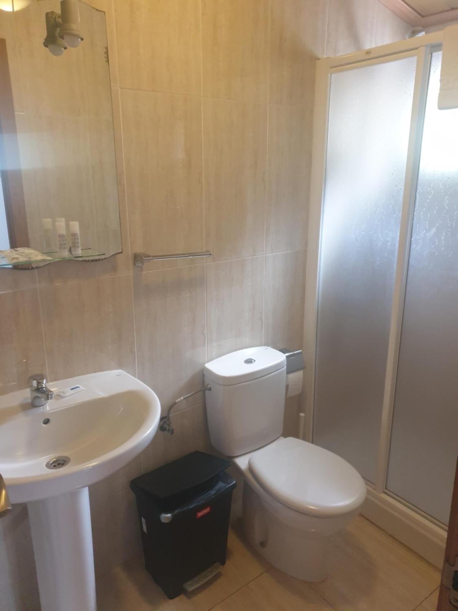Hostal Cruce Villafranca Del Bierzo Luaran gambar